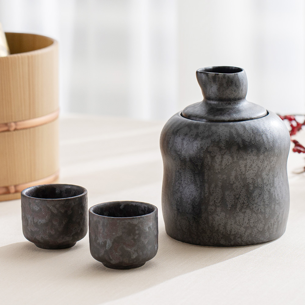 9折限定組合】黑陶溫酒&冷酒兩用清酒器組(1壺2杯) /金善窯- 東京食器
